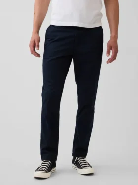 Pantalones caqui modernos de corte ajustado