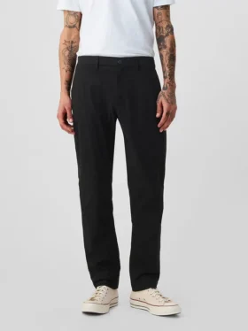 Pantalones caqui modernos de corte cónico