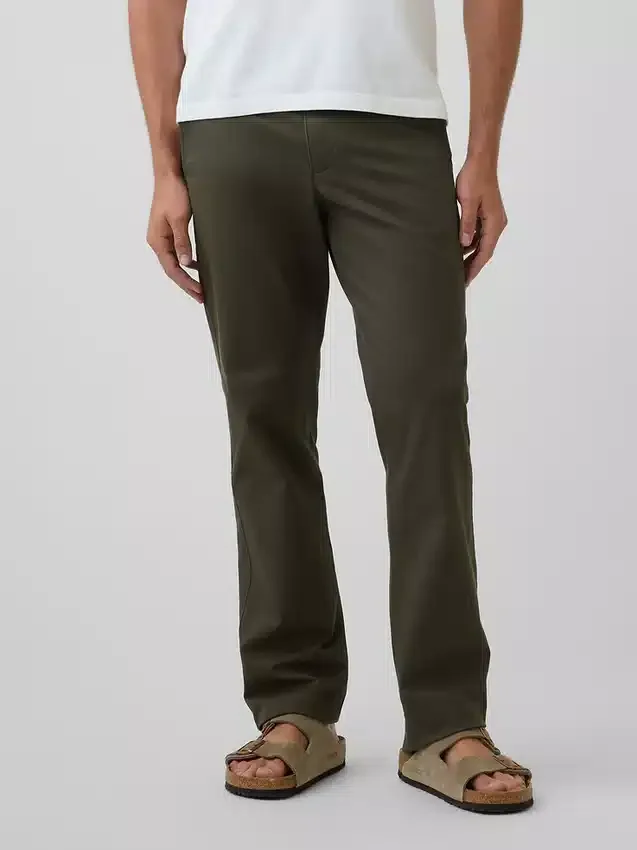 Pantalones caqui rectos modernos