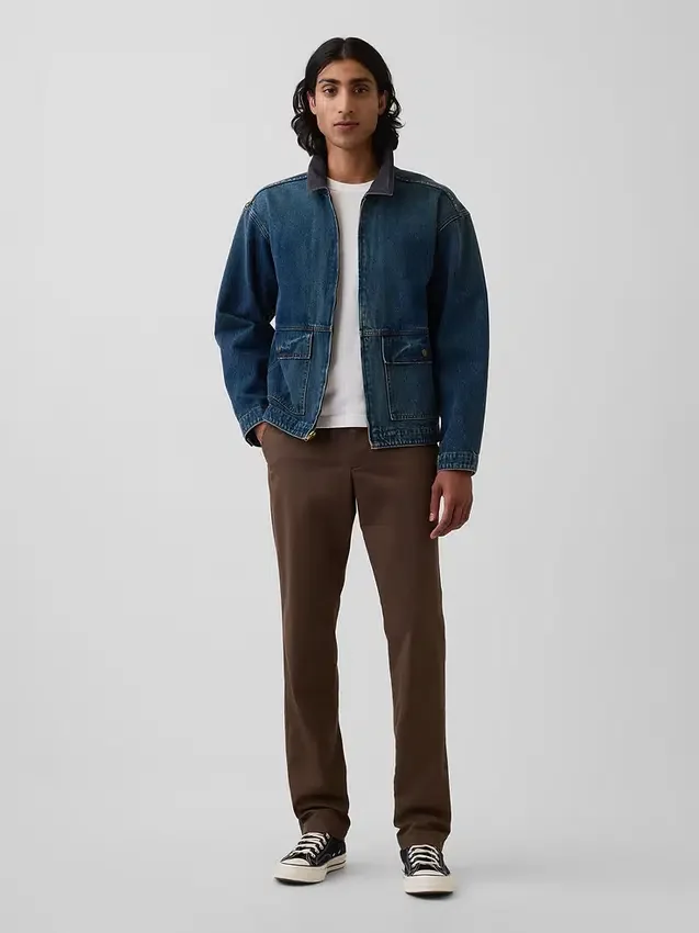 Pantalones caqui rectos modernos