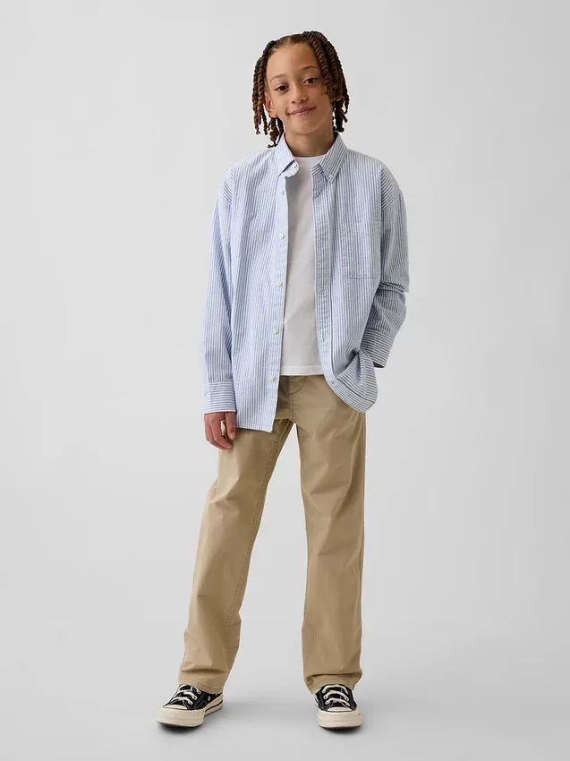 Pantalones caqui rectos y holgados de estilo uniforme moderno para niños