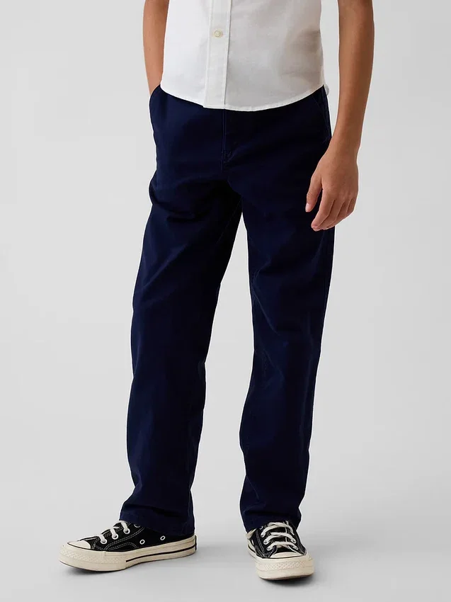 Pantalones caqui rectos y holgados de estilo uniforme moderno para niños