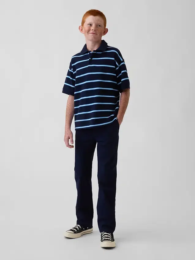 Pantalones caqui rectos y holgados de estilo uniforme moderno para niños