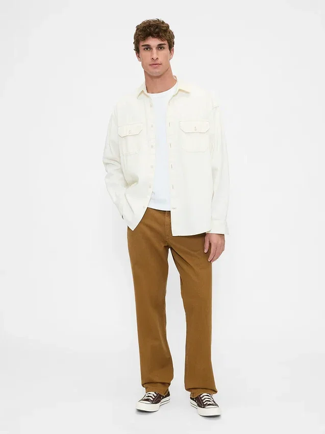 Pantalones caqui utilitarios de corte recto y estilo relajado