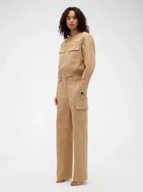 Pantalones cargo de talle alto de GAP × Victoria Beckham