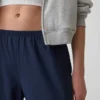 Pantalones cómodos de talle bajo GapFit Tech