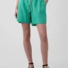 Pantalones cortos cómodos de mezcla de lino de 6"