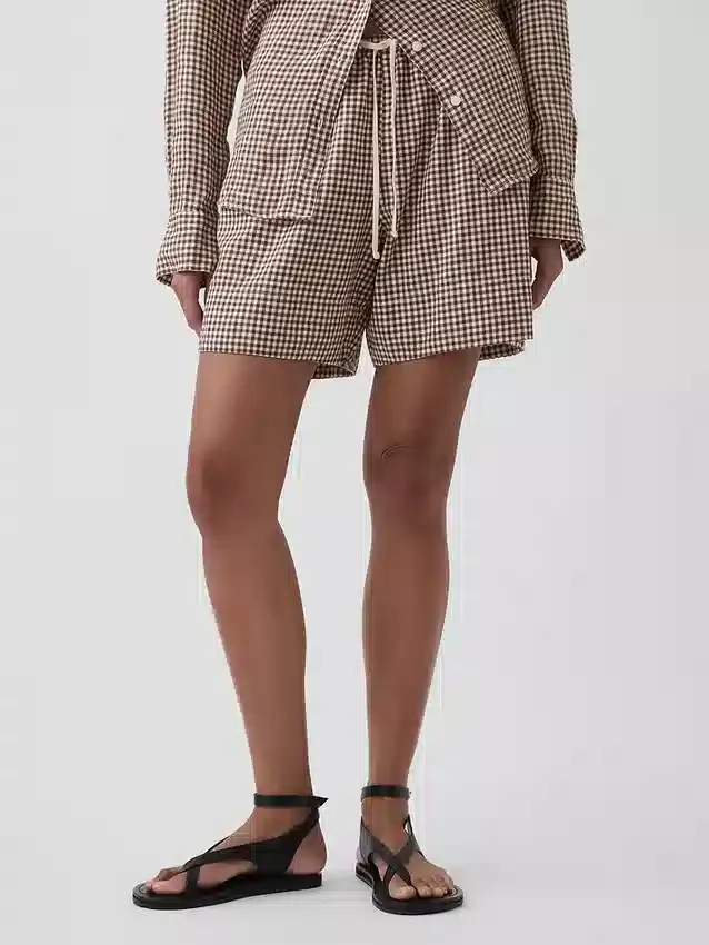 Pantalones cortos cómodos de mezcla de lino de 6"