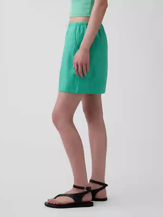 Pantalones cortos cómodos de mezcla de lino de 6"