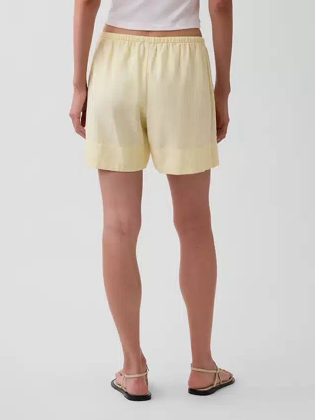 Pantalones cortos cómodos de mezcla de lino de 6"