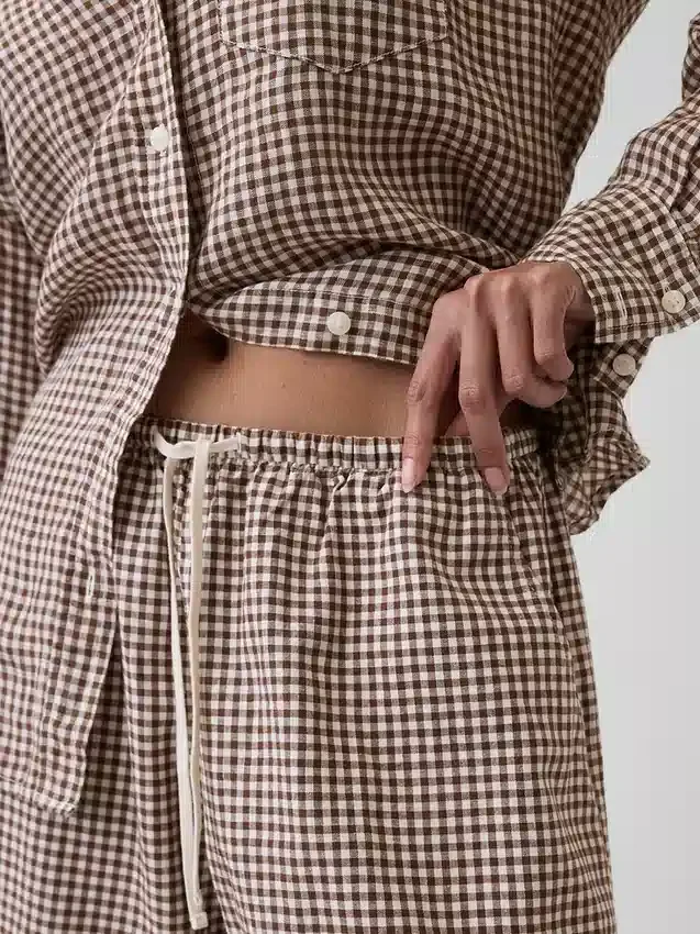 Pantalones cortos cómodos de mezcla de lino de 6"