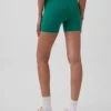 Pantalones cortos de ciclismo lisos GapFit de 4"