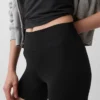 Pantalones cortos de ciclismo lisos GapFit de 4"