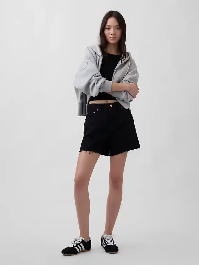Pantalones cortos de corte relajado ultrasuaves de tiro medio de 4"
