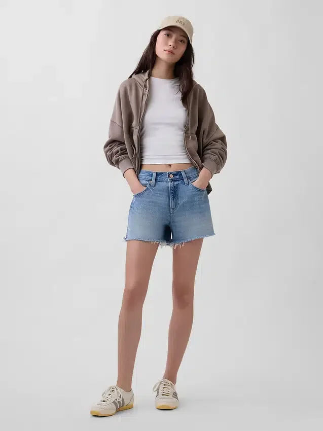 Pantalones cortos de corte relajado ultrasuaves de tiro medio de 4"
