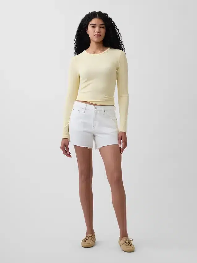 Pantalones cortos de corte relajado ultrasuaves de tiro medio de 4"