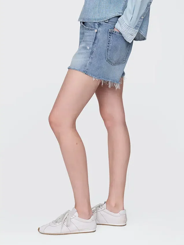 Pantalones cortos de corte relajado ultrasuaves de tiro medio de 4"