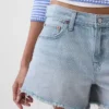 Pantalones cortos de corte relajado ultrasuaves de tiro medio de 4"
