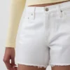 Pantalones cortos de corte relajado ultrasuaves de tiro medio de 4"