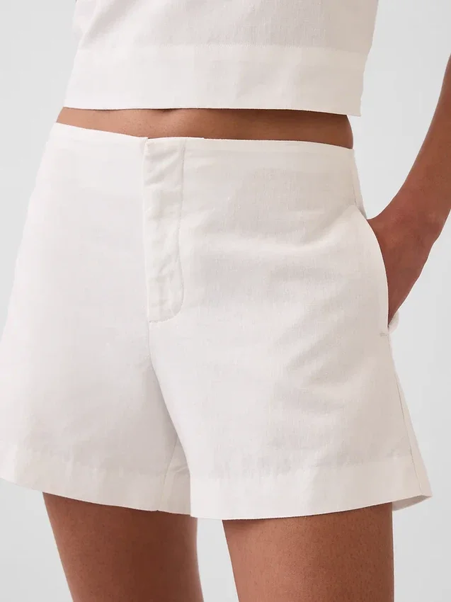Pantalones cortos de mezcla de lino de tiro medio de 4"