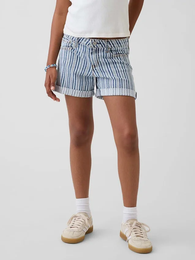 Pantalones cortos de mezclilla a rayas para niños