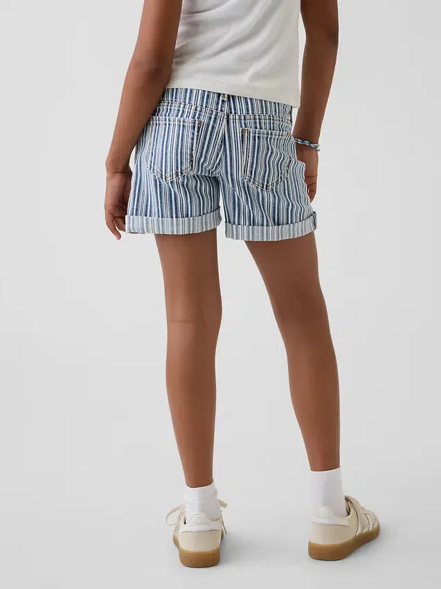 Pantalones cortos de mezclilla a rayas para niños