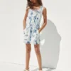 Pantalones cortos de mezclilla con efecto tie-dye para niños, de corte holgado
