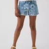 Pantalones cortos de mezclilla con estampado floral y talle bajo para niños