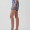Pantalones cortos de mezclilla de corte recto holgado con estampado de cuadros vichy y talle alto de 3.5"