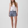 Pantalones cortos de mezclilla de corte recto holgado con estampado de cuadros vichy y talle alto de 3.5"