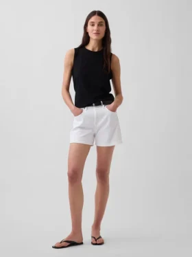 Pantalones cortos de mezclilla de corte recto holgado y talle alto de 3.5"