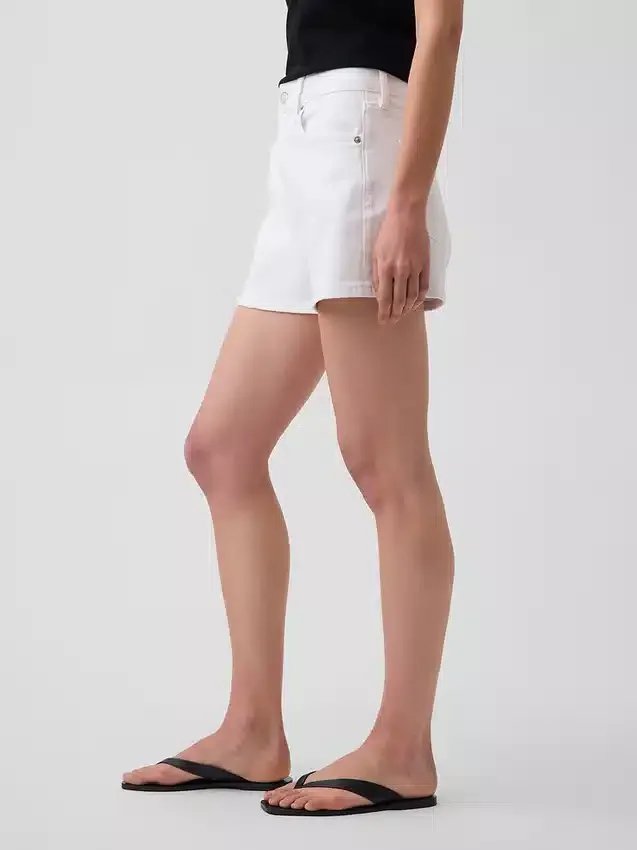 Pantalones cortos de mezclilla de corte recto holgado y talle alto de 3.5"