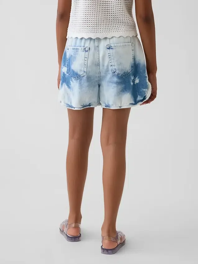 Pantalones cortos de mezclilla de talle alto con estampado tie-dye para niños