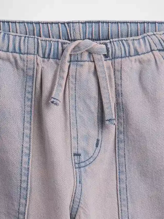 Pantalones cortos de mezclilla de talle bajo y corte largo para niños