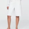 Pantalones cortos de mezclilla de talle medio y corte largo de 11"