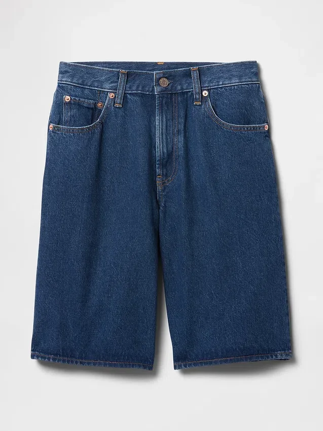 Pantalones cortos de mezclilla de talle medio y corte largo de 11"