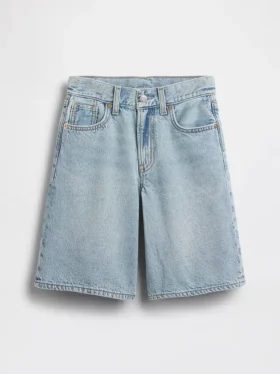 Pantalones cortos de mezclilla de talle medio y corte largo para niños