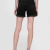Pantalones cortos de mezclilla estilo «girlfriend» de talle medio de 5"