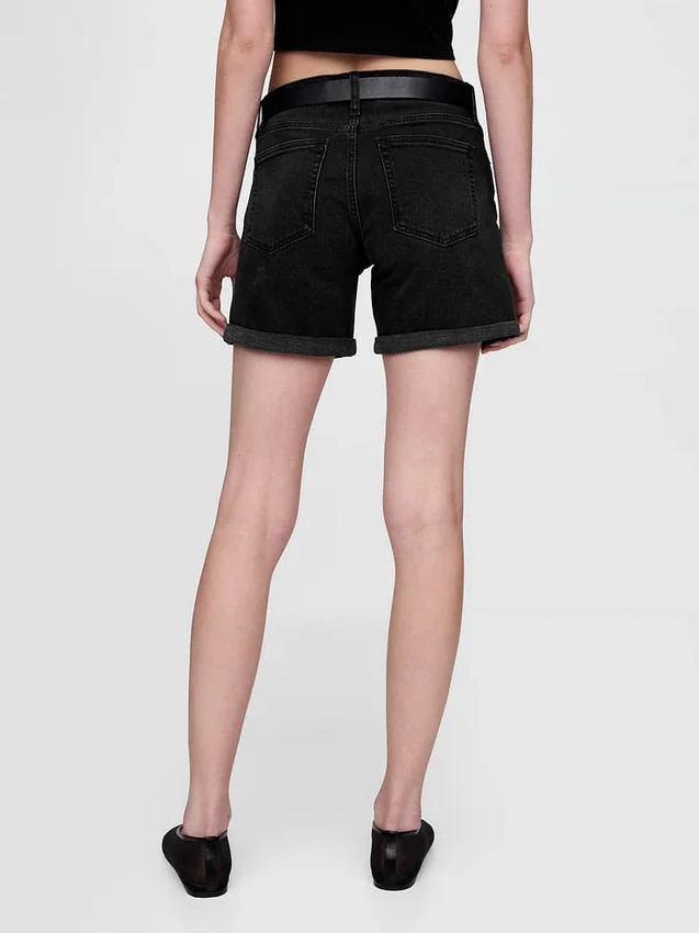Pantalones cortos de mezclilla estilo «girlfriend» de talle medio de 5"