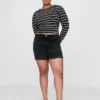 Pantalones cortos de mezclilla estilo «girlfriend» de talle medio de 5"