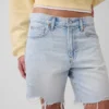 Pantalones cortos de mezclilla holgados de talle medio