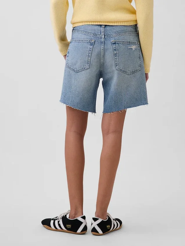 Pantalones cortos de mezclilla holgados de talle medio de 8"
