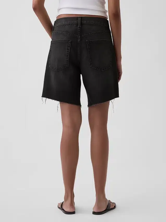 Pantalones cortos de mezclilla holgados de talle medio de 8"