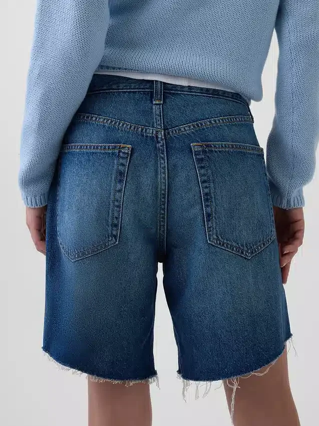 Pantalones cortos de mezclilla holgados de talle medio de 8"