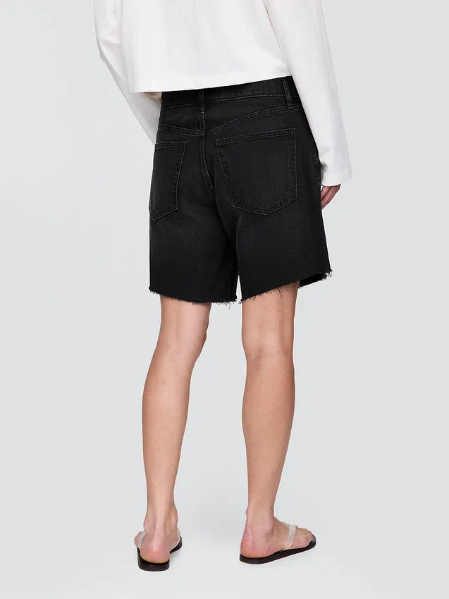 Pantalones cortos de mezclilla holgados estilo años 90, de talle medio, de 8"
