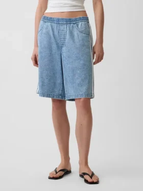 Pantalones cortos de mezclilla largos «Easy Stripe» ultrasuaves de talle medio, de 11″