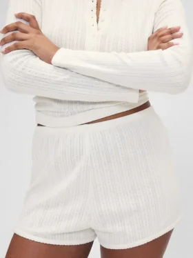 Pantalones cortos de pijama de punto Pointelle de GAP × Summer Fridays