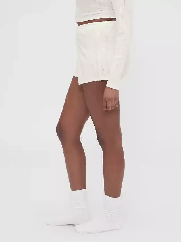 Pantalones cortos de pijama de punto Pointelle de GAP × Summer Fridays