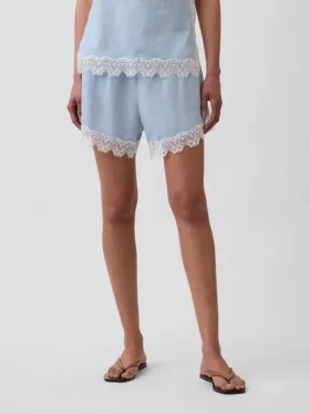 Pantalones cortos de talle medio de 4″ con ribete de encaje y mezcla de lino