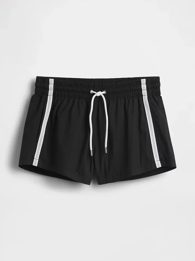 Pantalones cortos deportivos de 2.5"